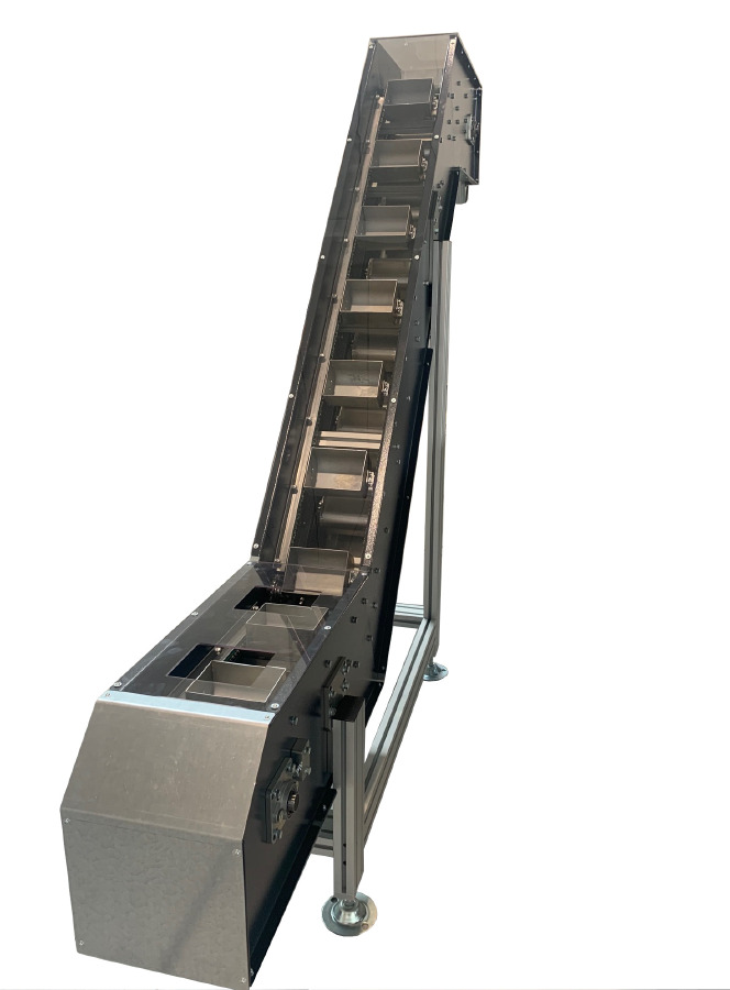 Elevator with buckets